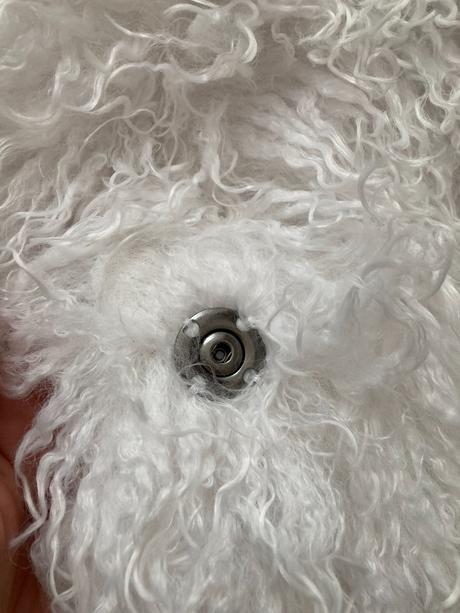 Biely huňatý kožúšok, m