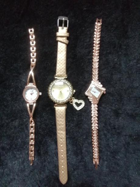 Retiazka,hodinky, náramky,náušnice,šperky, 