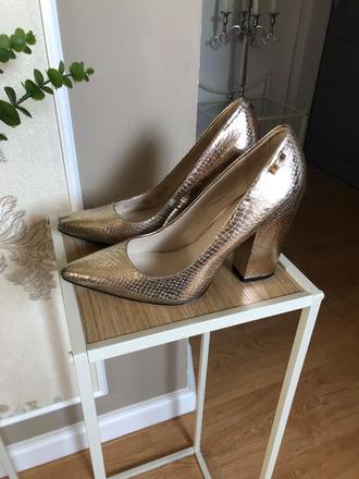 Calvin klein luxusné lodičky, 38