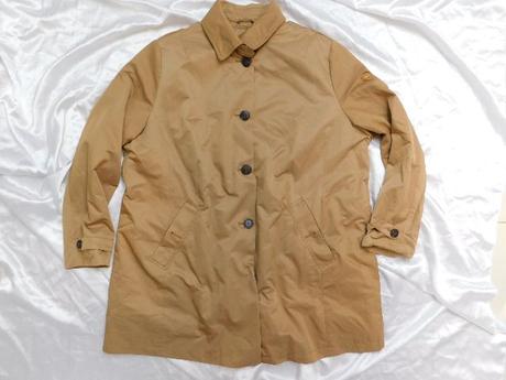 Damska kvalitna bunda/plast s odonimatelnou podsiv, 48 / 50