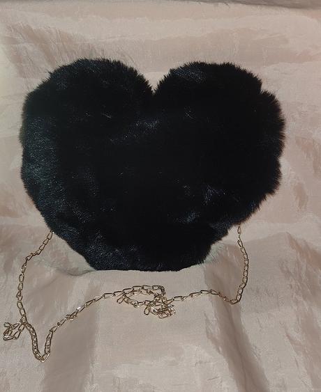 Chlpatková kabelka srdiečko, 