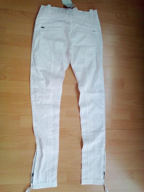 Tenké letné nohavice, 34