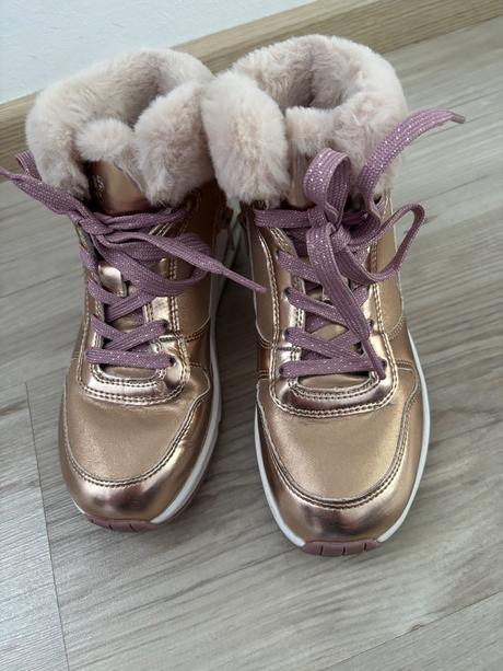 Zimnè topànky, skechers,33