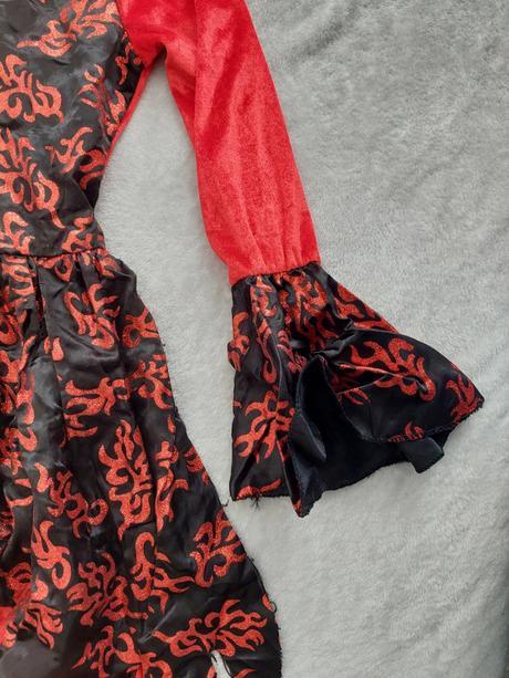 Kráľovná karnevalové šaty veľ.128-140,