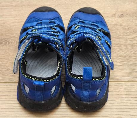Sandále, decathlon,25