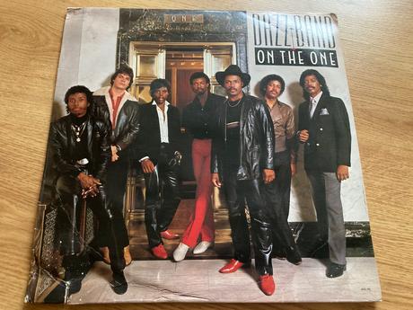 Platna na gramofon dazzbazand on the one, 