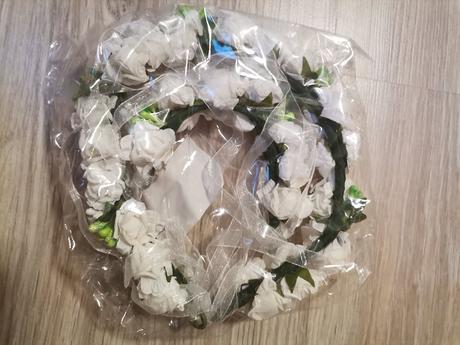 Dievčenský kvetovaný venček + náramok - 2 druhy, 