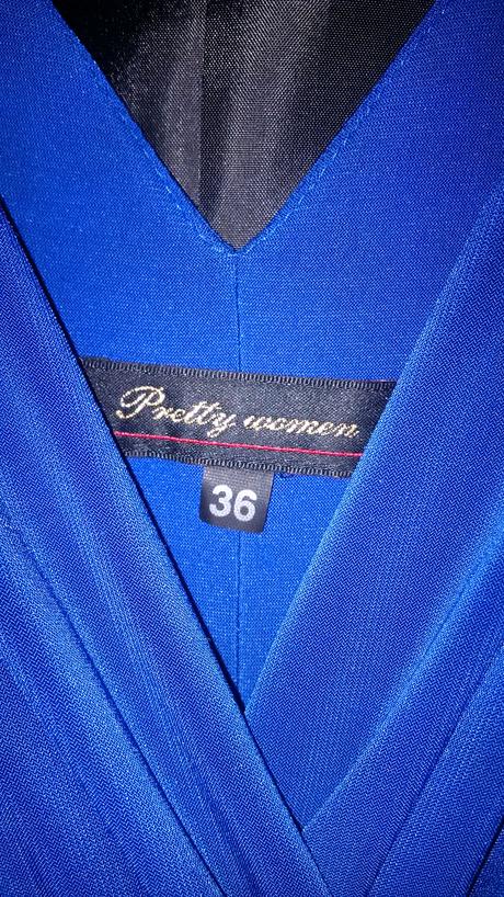 Šaty so štrasom, s