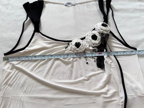 Elegantná blúzka top marella s 3d kvetmi, m