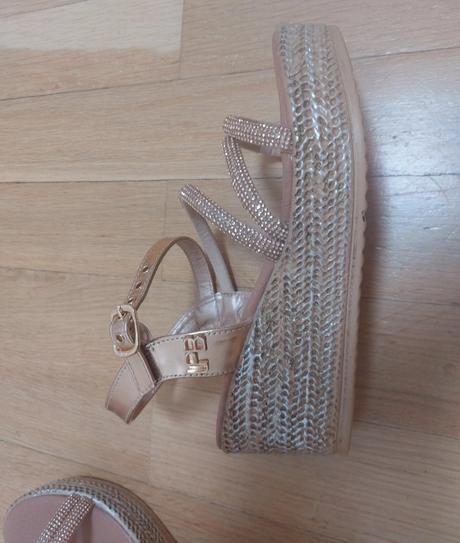 Sandalky lpb veľkosť 36, 36