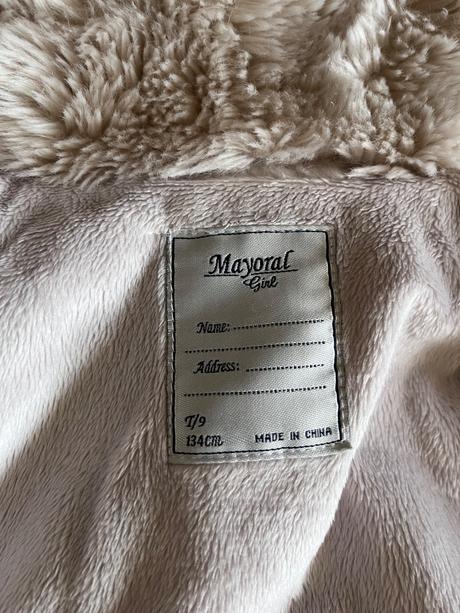 Rozkošná vesta mayoral s kožušinkovým golierom, mayoral,134