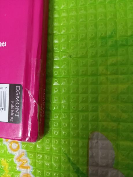 Barbie a škola pre princezné, 