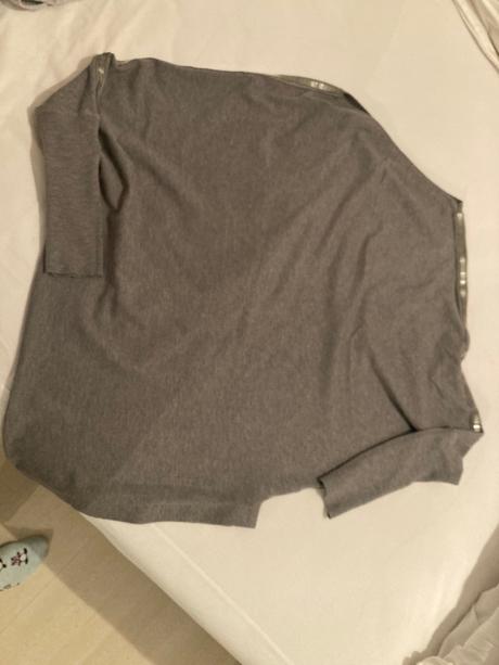 Atypicky sveter - netopieri strih,