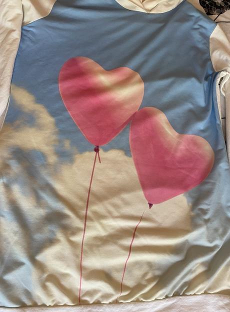 Šaty s kapucou a aplikáciami new collection uni v.,