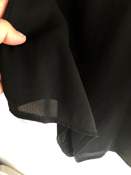 Krasna sukna ( jemna priehľadná a padava latka ), s