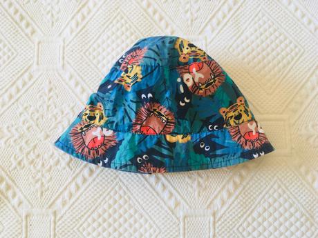 Klobucik 6-12 mesiacov, broel,80