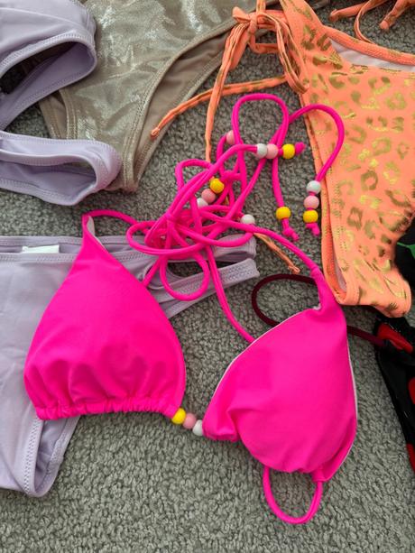 Sada plaviek plavky bikini, s