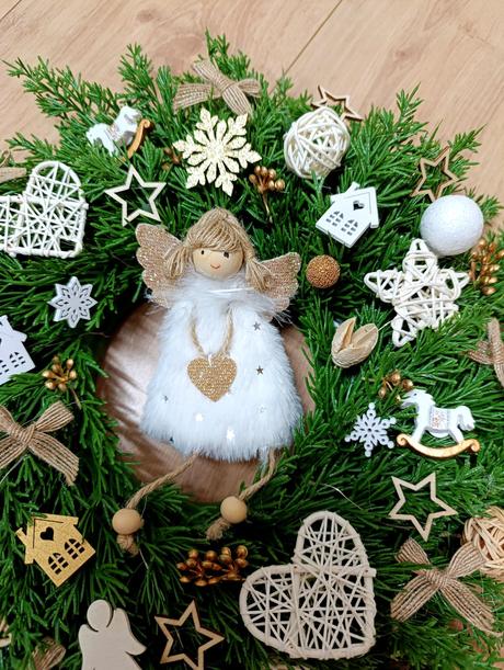 Vianočný veniec s osvetlením, 