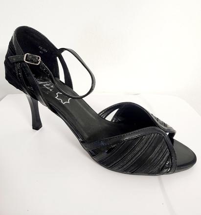 Slávnostné čierne sandále ps 384, 40