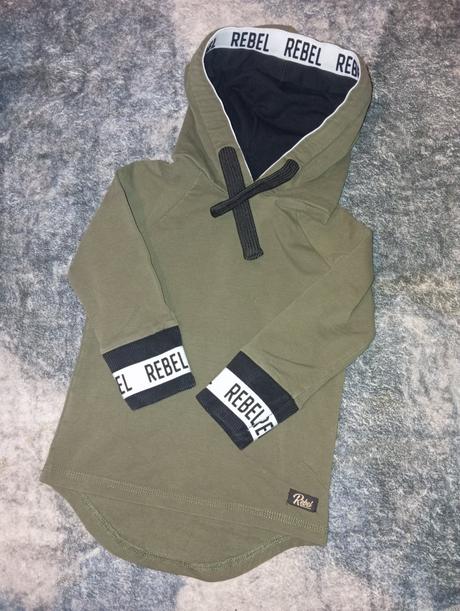 Mikina rebel, rebel,86