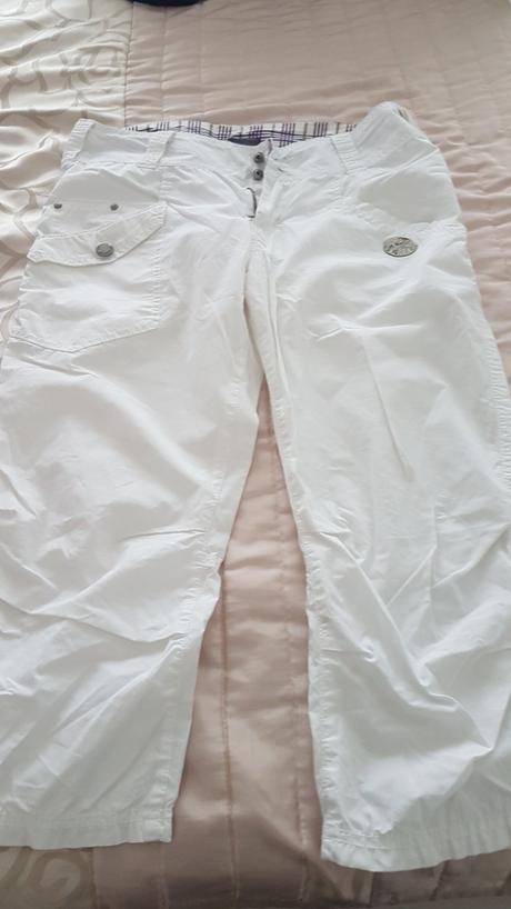 Biele 3/4 nohavice, burton,m