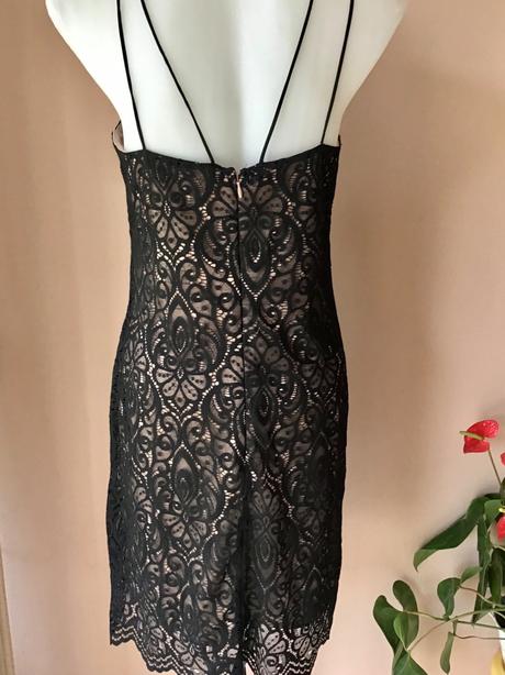 Krajkové šaty /1a, 40