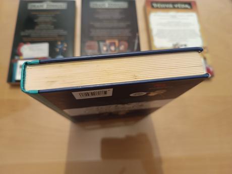 Drahí zosnulí, desivá veda, veľký frajer nate, 