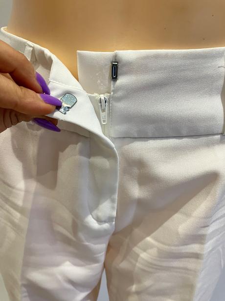 Dámske biele nohavice (40), l