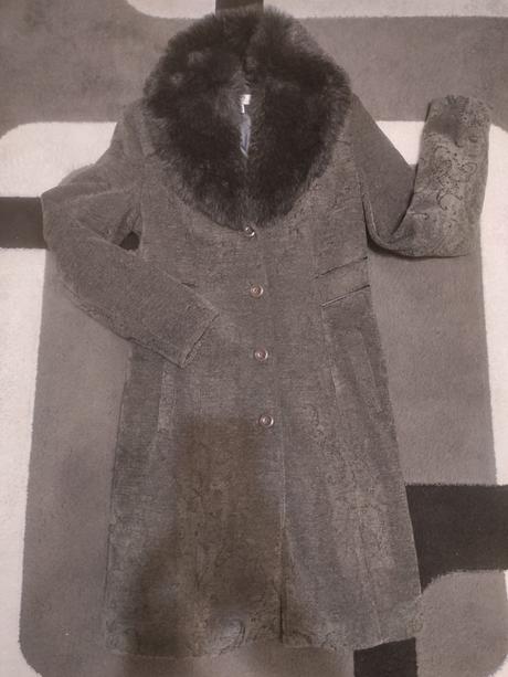 Kabát, 36