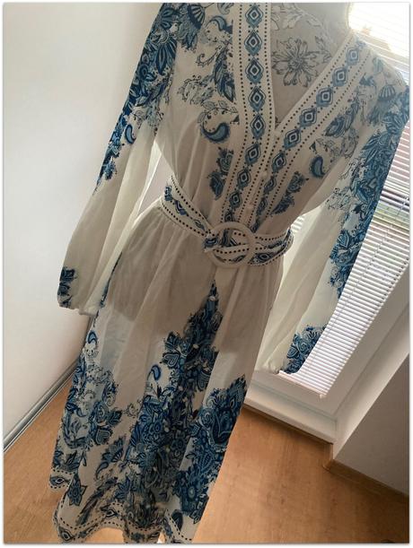 Vzorované midi šaty s opaskom, l