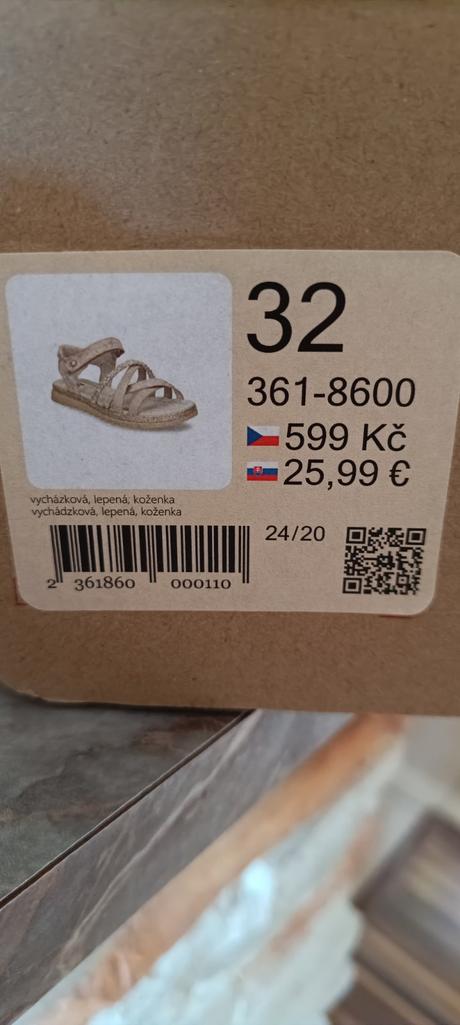 Sandále, baťa,32