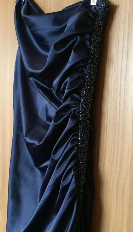 Spoločenské šaty, m