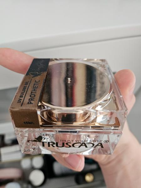 Prečo UV gél nestvrdne v lampe?