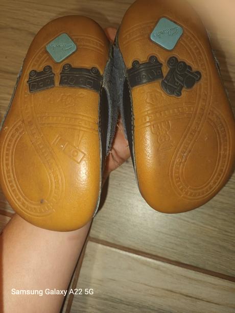 Barefoot topanky, clarks,20