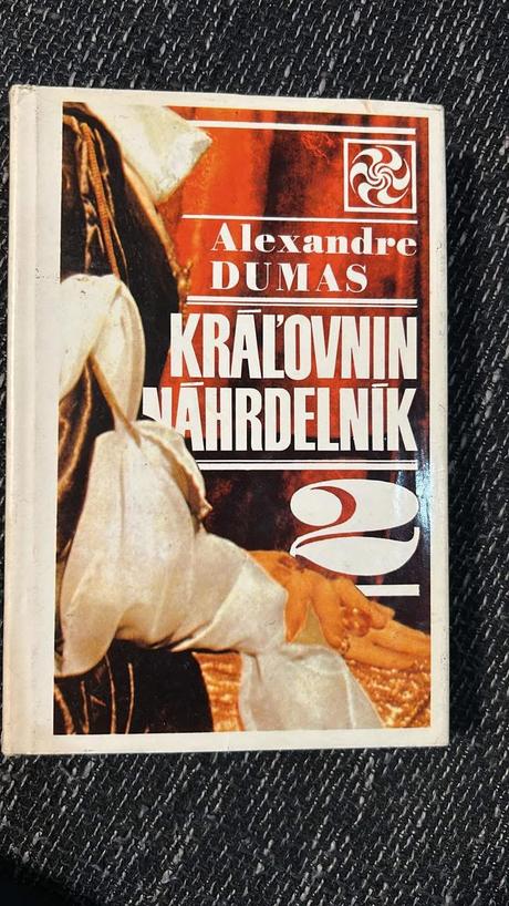 Kráľovnin náhrdelník, 