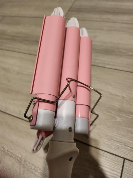 Ružový vlnkovač-trojkulma, 