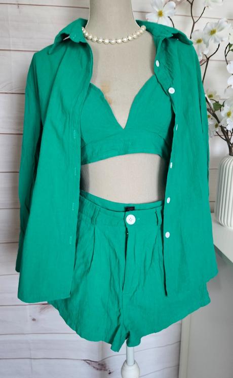 Krásny zelený komplet, 34