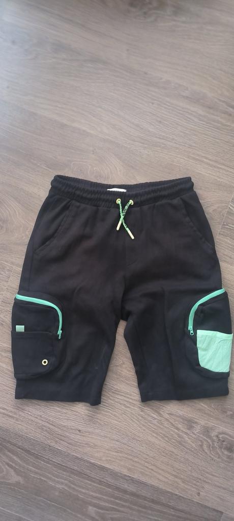 Frajerské kraťasy, reserved,164