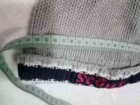 Chlapčenská čiapka a šál, <50