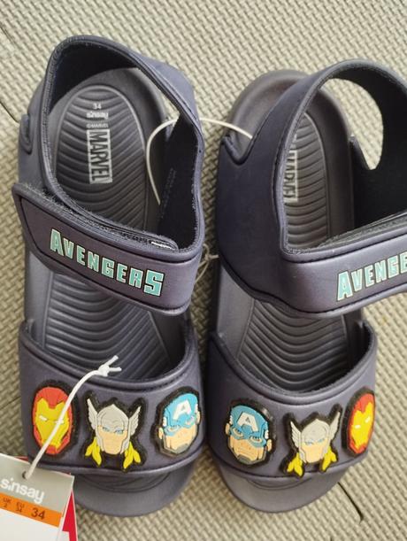 Nove sandale, sinsay,34