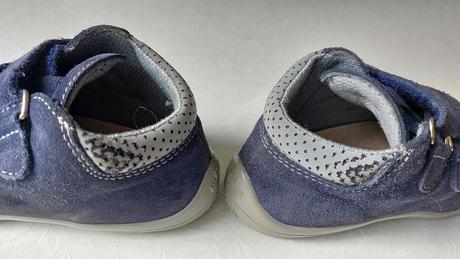 Beda lucas 29, beda,29