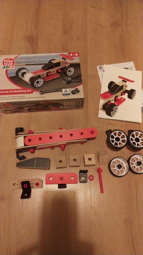 Drevená stavebnica auta, 