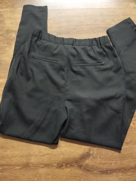 Čierne nohavice, xs