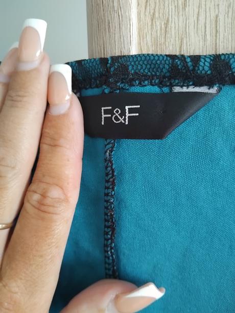 Tmavomodré saty s cipkou, f&f,40