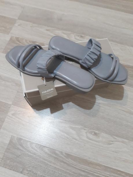 Šĺapky, lasocki,39