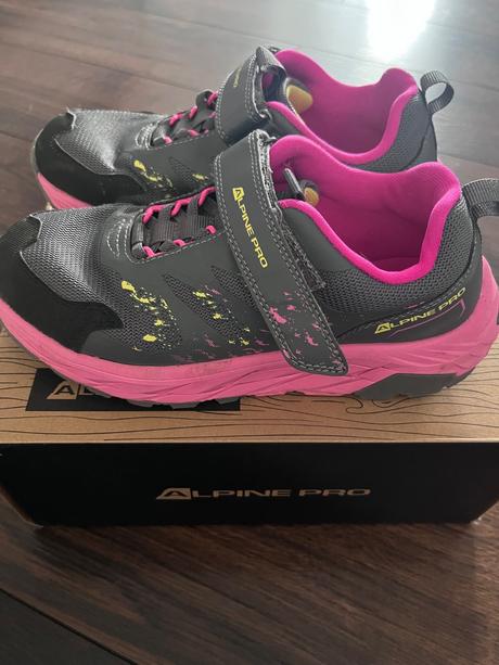 Turistické tenisky, alpine pro,35