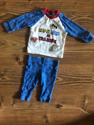 Set superbaby (tričko+tepláčiky), 62