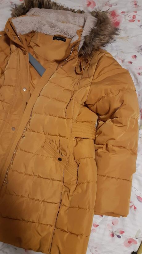 Predám vetrovku., 46