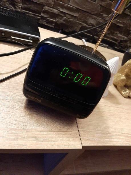 Budík digitálne hodiny rádio 2v1retro, siemens