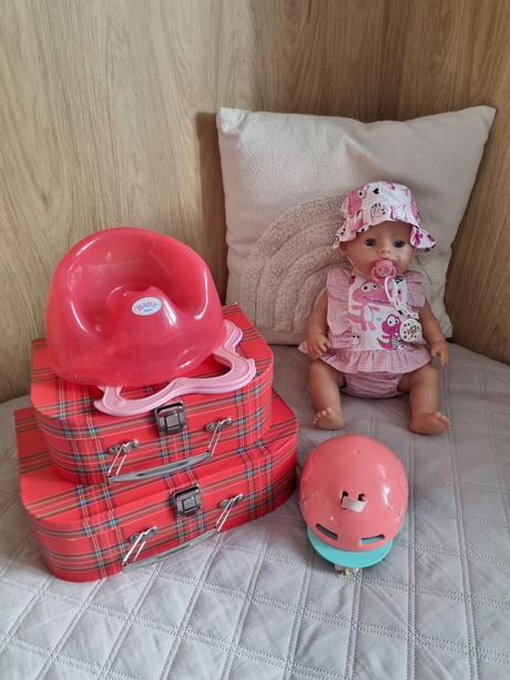 Babyborn babika s oblecenim, 